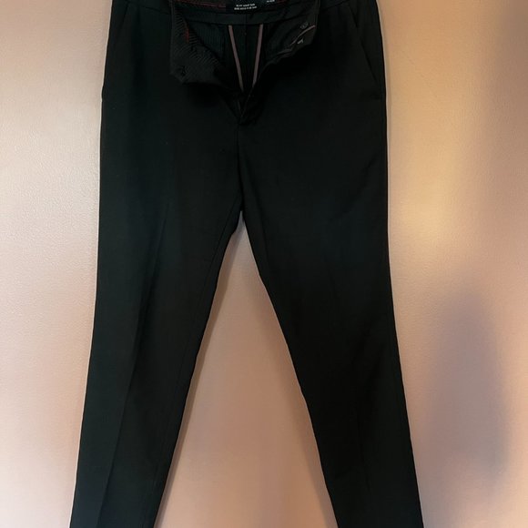 Topman Men's Black Dress Up Pants. Slim Fit. Flat front. Size: 34. - Picture 6 of 6
